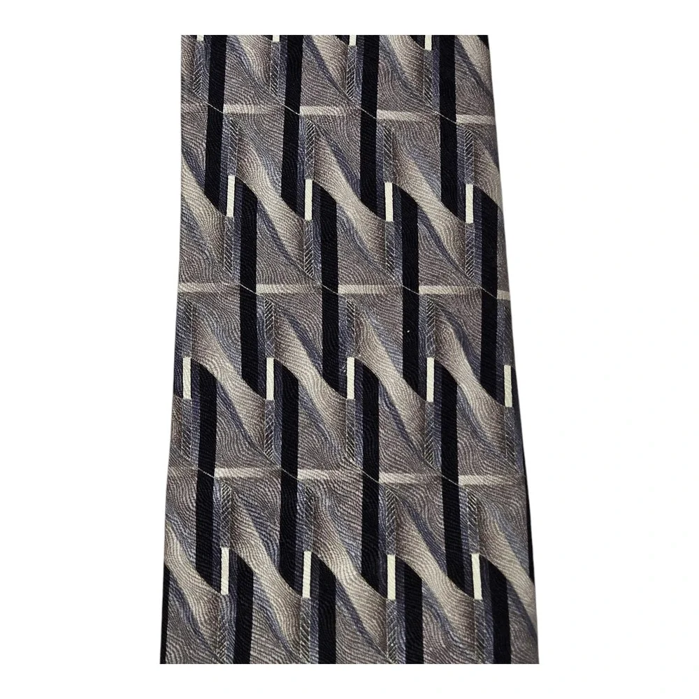 Magic KApok Men's Tie Gray Black Geometric Design 100% Silk